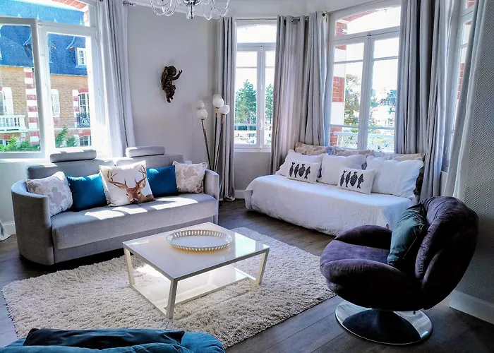 Emplacement Exceptionnel Tres Lumineux Au Coeur De *