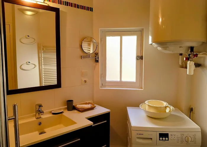 Appartement Emplacement Exceptionnel Tres Lumineux Au Coeur De