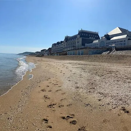 Apartment Lumineux Au Coeur De Cabourg