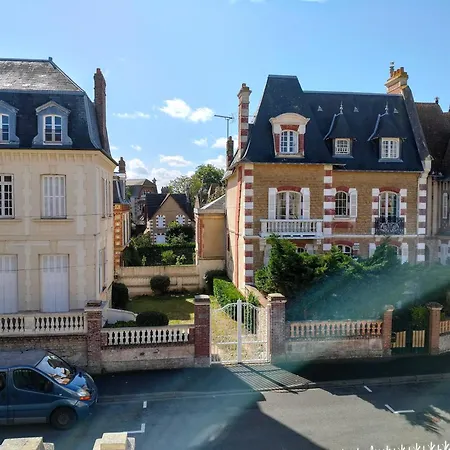 Emplacement Exceptionnel Tres Lumineux Au Coeur De *