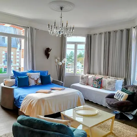 Emplacement Exceptionnel Tres Lumineux Au Coeur De * Cabourg