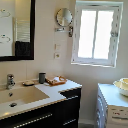 Emplacement Exceptionnel Tres Lumineux Au Coeur De *